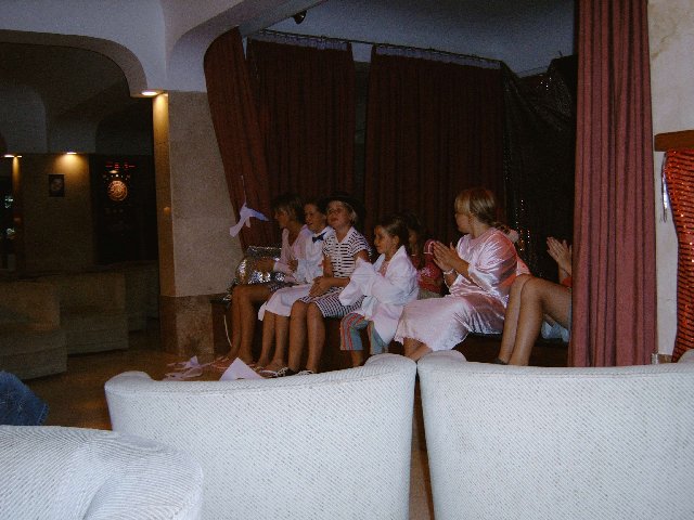 img216/5884/img00243mr8.jpg